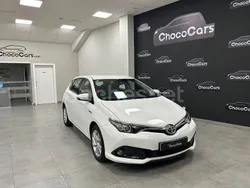 Blanco Usado 2018 Toyota Auris Hybrid Active Berlina | 14.999 € (Precio justo)