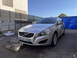 Gris / plata Usado 2011 Volvo V60 Momentum Familiar | 11.000 € (Precio justo)