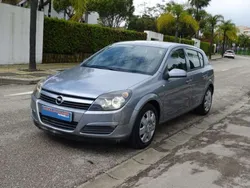 Gris Usado 2005 Opel Astra Enjoy Utilitario | 4900 € (Un poco caro)