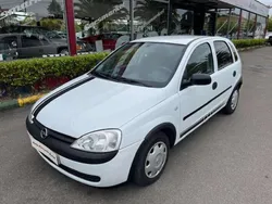 Blanco Usado 2001 Opel Corsa Club Utilitario | 2990 € (Precio justo)