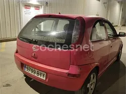 Rojo Usado 2002 Opel Corsa Club Berlina | 2300 € (Precio justo)