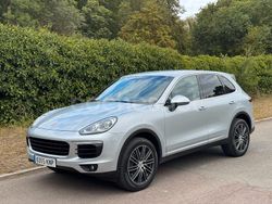 Gris / plata Usado 2017 Porsche Cayenne SUV | 28.990 € (Super precio)