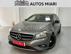 Gris / plata Usado 2014 Mercedes A200 Urban Berlina | 14.900 € (Precio justo)