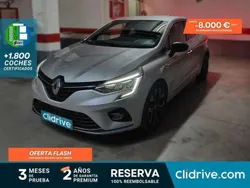 Gris Usado 2021 Renault Clio V Initiale Paris Berlina | 14.590 € (Precio justo)