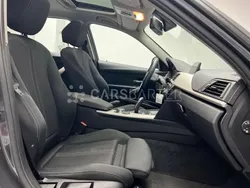 Gris Usado 2017 BMW 320 Efficient Dynamics Berlina | 23.500 € (Caro)