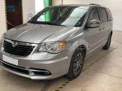Gris / plata Usado 2015 Lancia Voyager S Monovolumen | 15.900 € (Precio justo)