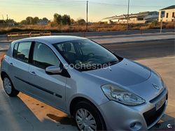 Gris / plata Usado 2010 Renault Clio II Expression Berlina | 2500 € (Buen precio)