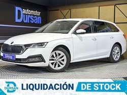 Blanco Usado 2022 Skoda Octavia Familiar | 20.790 € (Buen precio)