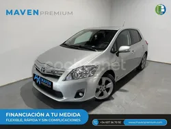 Gris / plata Usado 2011 Toyota Auris Hybrid Active Berlina | 11.500 € (Precio justo)