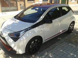 Blanco Usado 2018 Toyota Aygo X-play Utilitario | 9990 € (Precio justo)