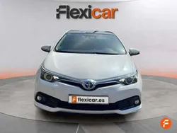 Blanco Usado 2018 Toyota Auris Hybrid Active Berlina | 12.390 € (Super precio)