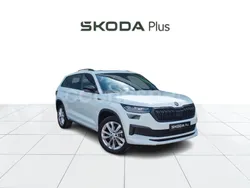 Blanco Usado 2023 Skoda Kodiaq SportLine SUV | 36.500 € (Un poco caro)