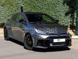 Gris / plata Usado 2024 Toyota Yaris Berlina | 50.995 €