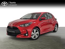 Rojo Usado 2024 Toyota Yaris Active | 21.890 € (Precio justo)