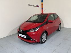 Rojo Usado 2018 Toyota Aygo X-play Utilitario | 10.800 € (Buen precio)