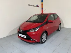 Rojo Usado 2018 Toyota Aygo X-play Utilitario | 10.800 € (Precio justo)