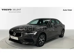 Gris Usado 2023 Volvo S60 Core Berlina | 36.900 € (Precio justo)