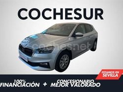 Gris / plata Usado 2024 Skoda Fabia Selection Berlina | 20.490 € (Precio justo)