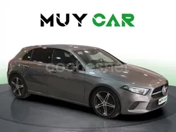 Gris / plata Usado 2019 Mercedes A180 Berlina | 21.990 € (Buen precio)