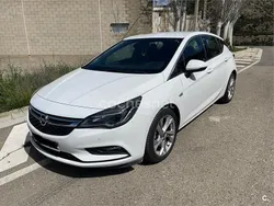 Blanco Usado 2016 Opel Astra Dynamic Berlina | 8800 € (Precio justo)
