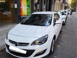 Blanco Usado 2012 Opel Astra Sportive Familiar | 5690 € (Precio justo)