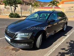 Negro Usado 2016 Skoda Superb Style Familiar | 11.500 €