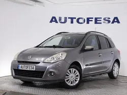 Gris Usado 2011 Renault Clio II Familiar | 4600 €