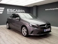 Gris Usado 2017 Mercedes A200 Utilitario | 18.310 € (Precio justo)