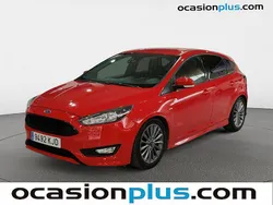 Rojo Usado 2018 Ford Focus ST-Line Utilitario | 9773 € (Precio justo)