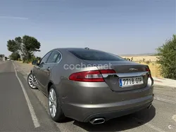 Beige Usado 2010 Jaguar XF Premium Luxury Berlina | 7999 € (Buen precio)