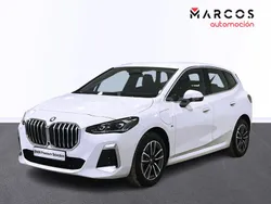 Blanco Usado 2023 BMW 225 Active Tourer Comfort Edition Monovolumen | 40.300 €
