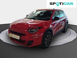 Rojo Usado 2024 Fiat 600 Red Berlina | 25.900 € (Super precio)