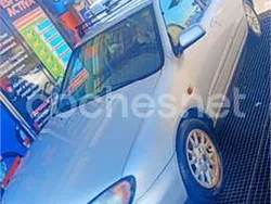 Gris / plata Usado 2000 Nissan Primera Comfort Berlina | 1200 €