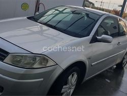Gris / plata Usado 2006 Renault Mégane II Dynamique Berlina | 2700 € (Precio justo)