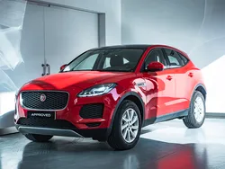 Caldera red Usado 2019 Jaguar E-Pace S SUV | 24.900 € (Precio justo)