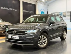 Gris / plata Usado 2021 VW Tiguan Life SUV | 24.900 € (Un poco caro)