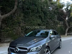 Gris / plata Usado 2018 Mercedes CLA200 Shooting Brake Familiar | 17.500 € (Precio justo)
