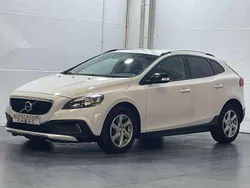 Blanco Usado 2017 Volvo V40 CC Kinetic Familiar | 13.800 € (Precio justo)