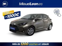 Beige Usado 2024 Toyota Yaris Edition Utilitario | 15.985 € (Buen precio)
