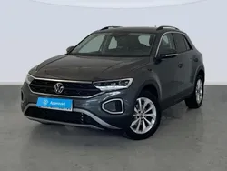 Gris Usado 2024 VW T-Roc Life SUV | 25.490 € (Precio justo)