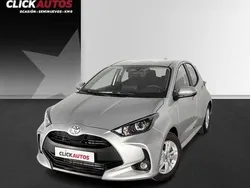 Blanco Usado 2024 Toyota Yaris Hybrid Active | 19.750 € (Precio justo)