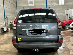 Gris / plata Usado 2005 Toyota Land Cruiser SUV | 20.300 € (Un poco caro)