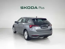 Gris Usado 2025 Skoda Scala Selection Utilitario | 21.600 € (Un poco caro)
