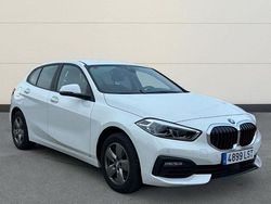 Blanco Usado 2021 BMW 118 Comfort Edition Utilitario | 24.500 € (Un poco caro)