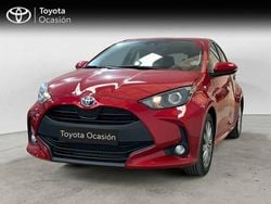 Rojo Usado 2024 Toyota Yaris Hybrid Active Berlina | 22.750 € (Precio justo)