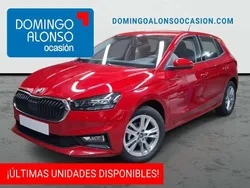 Rojo Nuevo 2025 Skoda Fabia Selection Berlina | 17.290 € (Precio justo)