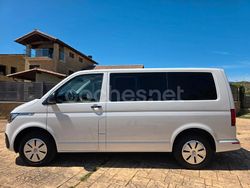 Blanco Usado 2022 VW Caravelle Trendline Monovolumen | 39.500 € (Un poco caro)