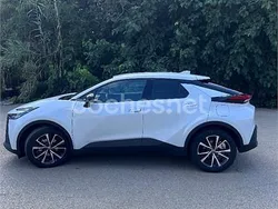 Blanco Usado 2024 Toyota C-HR Advance SUV | 29.000 € (Precio justo)