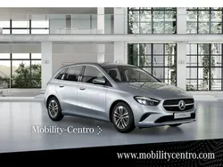 Gris Nuevo 2025 Mercedes B200 Monovolumen | 43.375 €