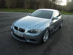Gris / plata Usado 2009 BMW 325 Coupe | 13.990 € (Precio justo)
